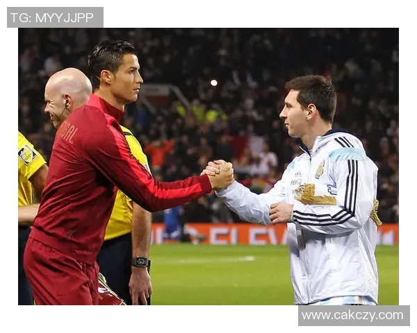 全球足球明星聚焦:从梅西到C罗再到姆巴佩各国第一球星风采全解析 全球足球明星聚焦:从梅西到C罗再到姆巴佩各国第一球星风采全解析