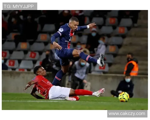 从巴黎足球球星餐厅出发探索法式美食与足球激情之旅 从巴黎足球球星餐厅出发探索法式美食与足球激情之旅