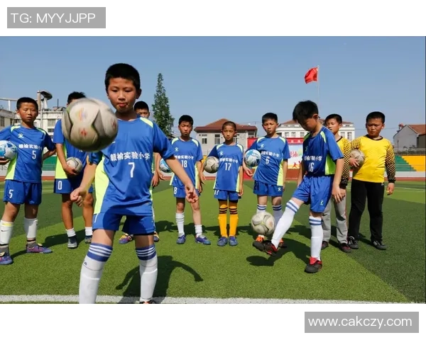 湖北青年足球新星崭露头角 助力球队崛起挑战更高荣誉